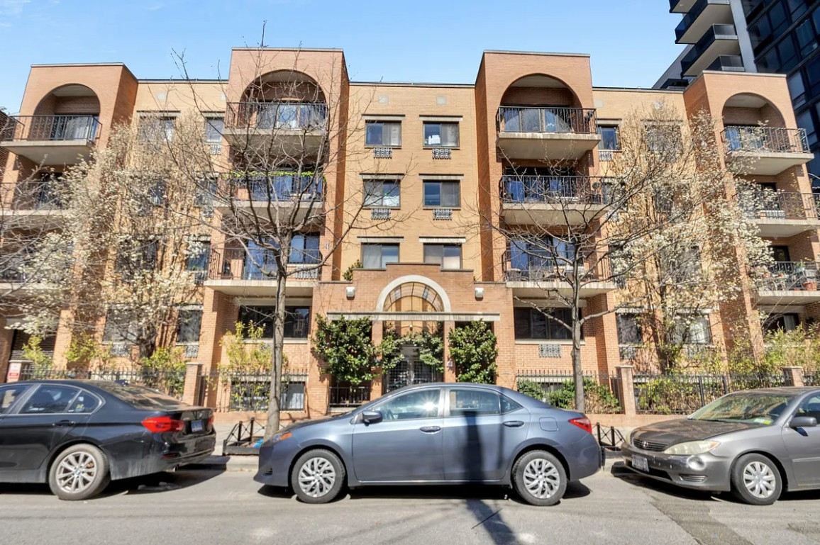 Cozy Condo in Astoria NYC near Astoria Park and 30th Ave station - Photo 5
