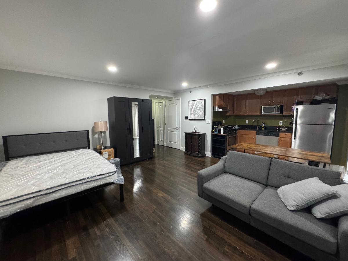 Cozy Condo in Astoria NYC near Astoria Park and 30th Ave station - Photo 7