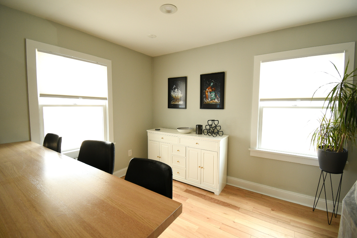 Stylish 1BR Apartment With Office, High-End Finishes, Laundry & Off-Street Parking - Photo 6