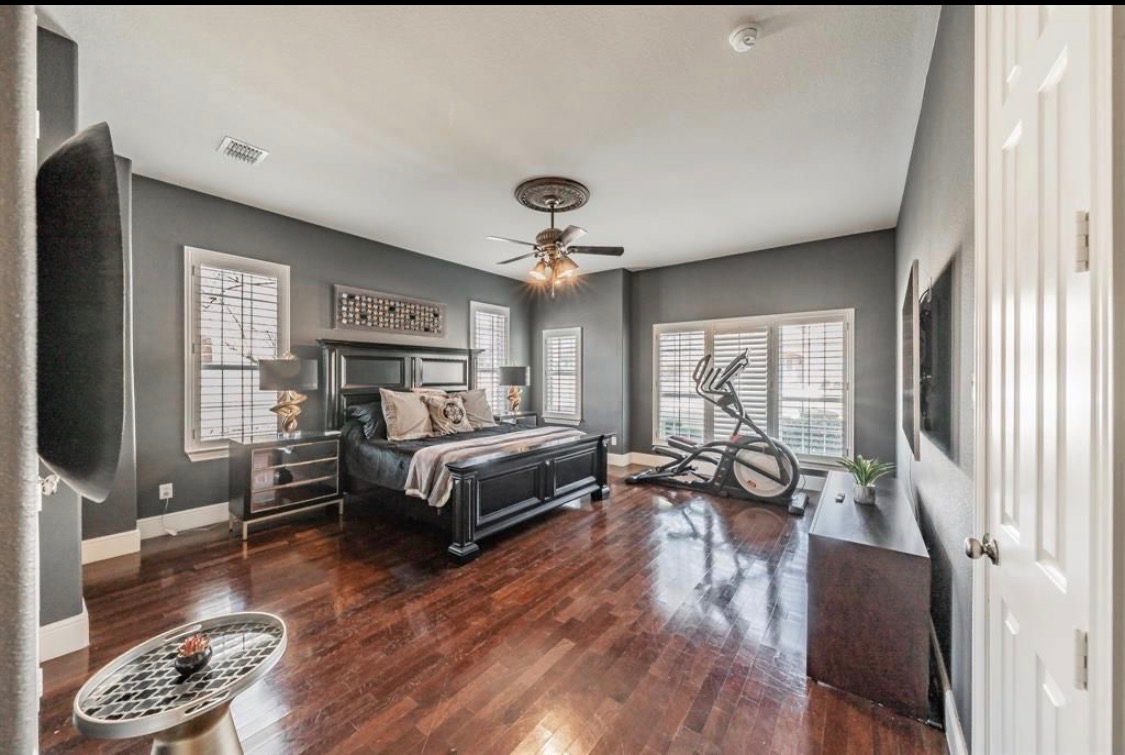 Dream Home for 12 Guests  Spacious  Elegant & Fully Loaded - Photo 11