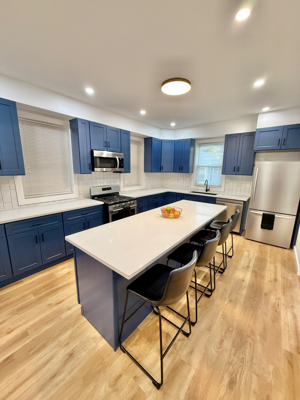 Chic Newly Built Bronx Home By Montefiore Hospital 4BDS 2BTHS - Photo 5