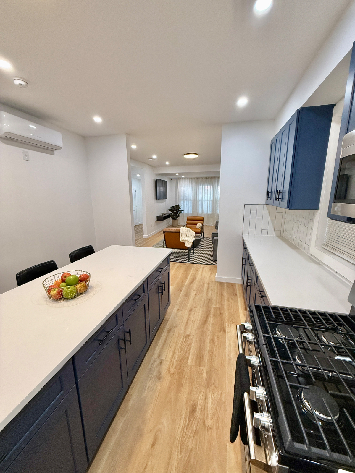 Chic Newly Built Bronx Home By Montefiore Hospital 4BDS 2BTHS - Photo 6