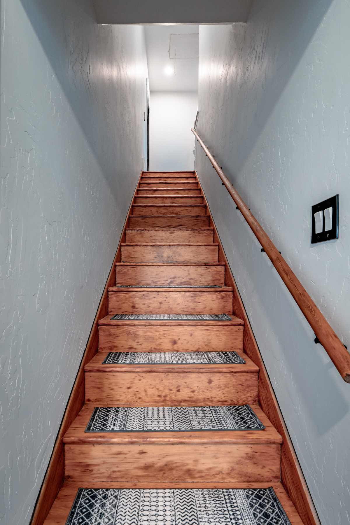 South Park - Private Studio in 1911 Farmhouse - Spacious & Quiet - Photo 4