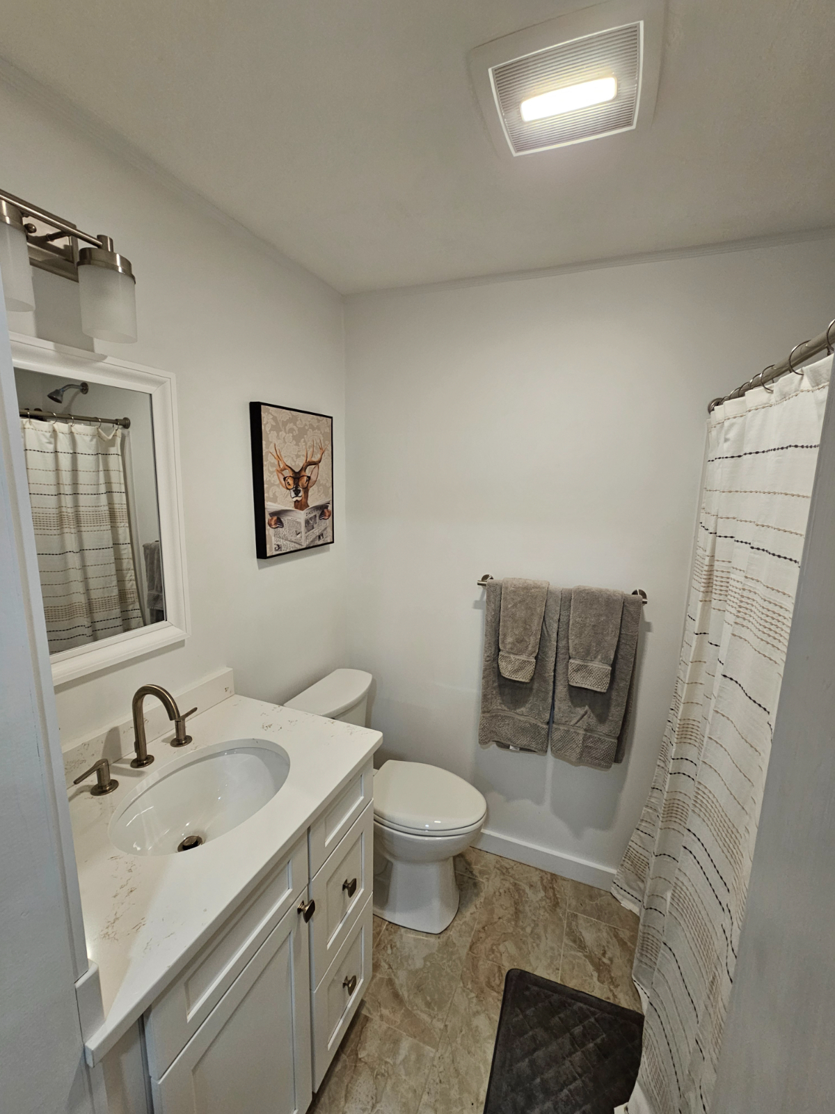 Fully Furnished Renovated 1 Bedroom - Photo 8