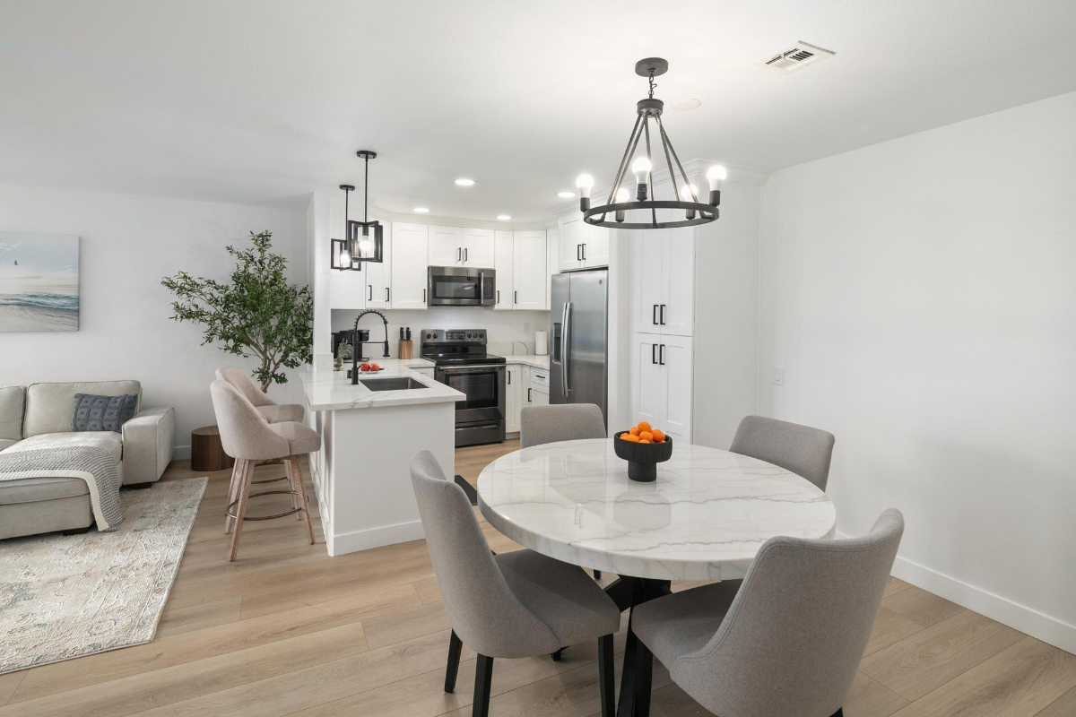 Modern Mission Valley Condo--2BR/2BA, Fully Furnished & Easy Access Everywhere - Photo 4