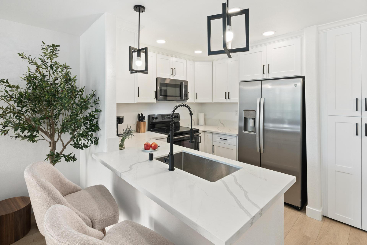 Modern Mission Valley Condo--2BR/2BA, Fully Furnished & Easy Access Everywhere - Photo 5