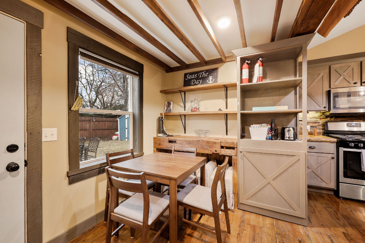 Quiet, Clean Cottage in Lakeside Community Close to Madison and Janesville - 6 Minutes to Edgerton H - Photo 12