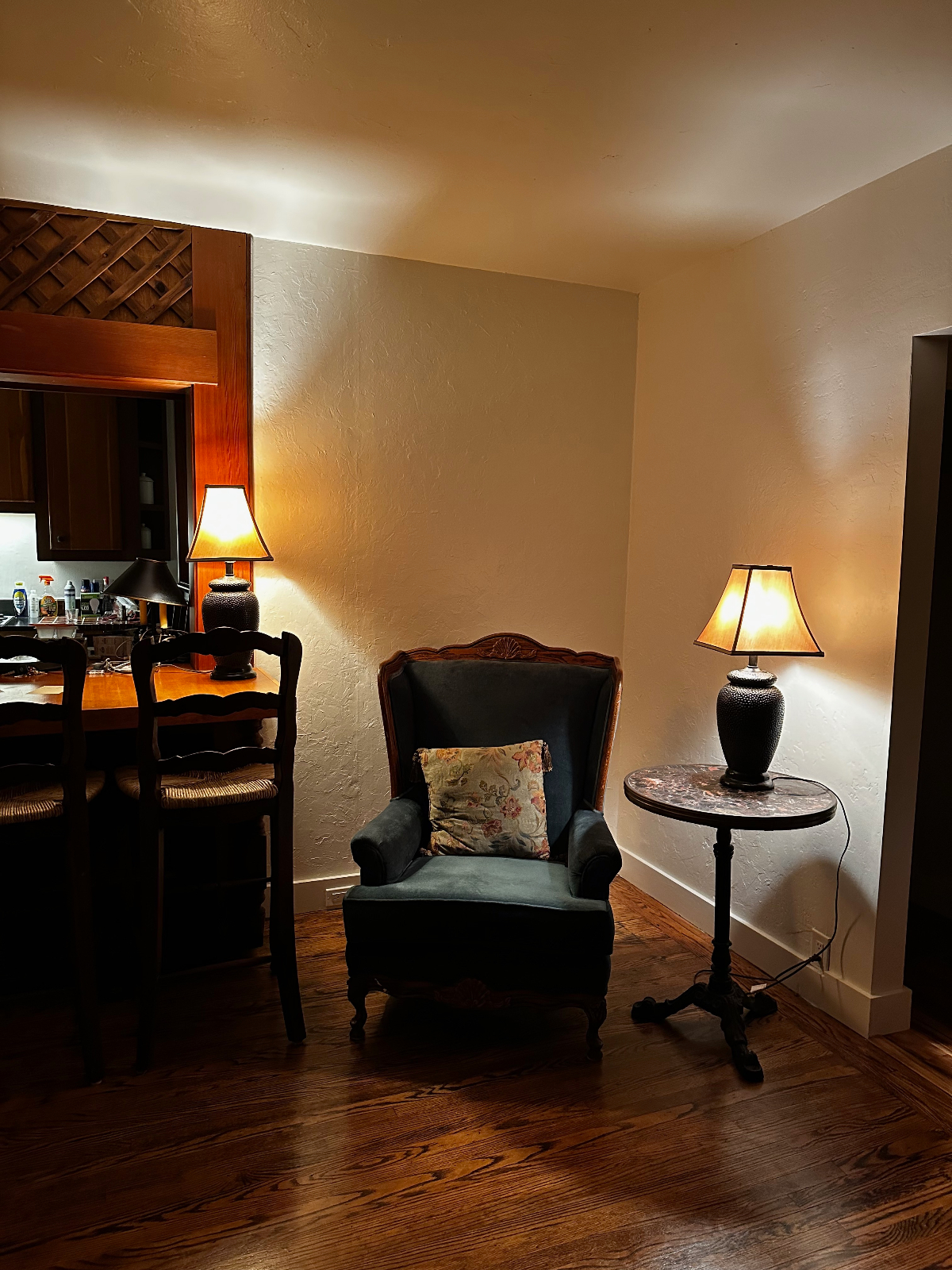 Corona Heights Apartment near Randall Park - Photo 2