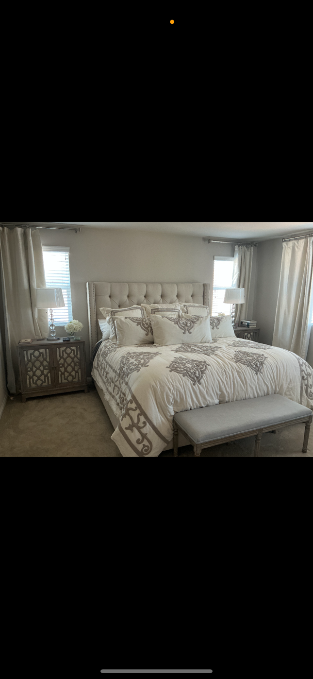 Luxury Main Suite with King Bed, Walk-In Closet