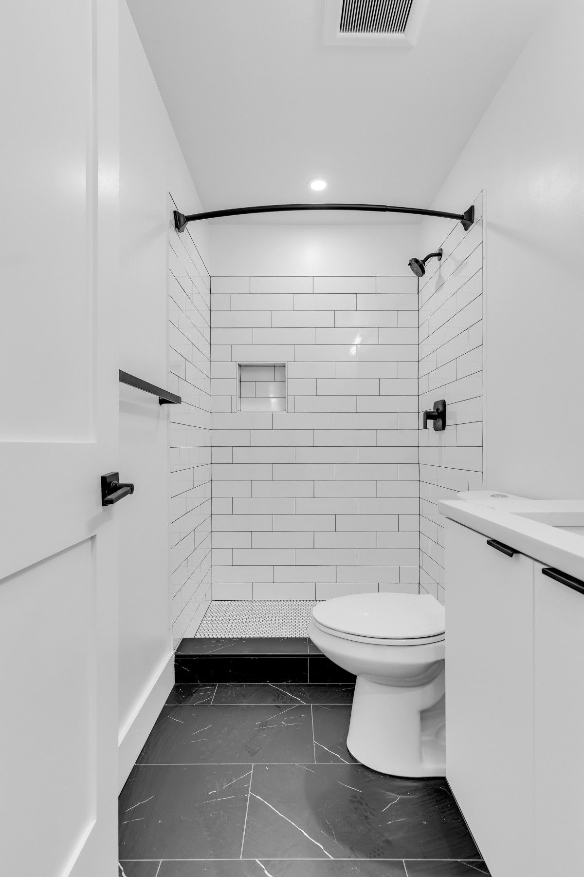 Luxury Building Centrally Located in Washington, DC-Metro - Photo 5