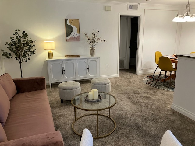 Condo in Heart of Hillcrest - Photo 3