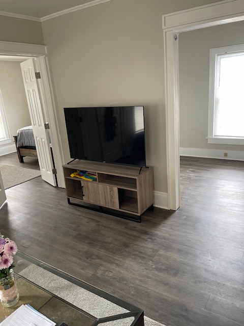 Newly Renovated Utilities Included - Photo 3