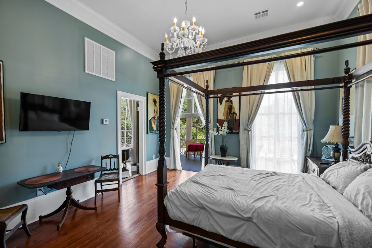Juliet Suite - Quaint Balcony - Photo 4
