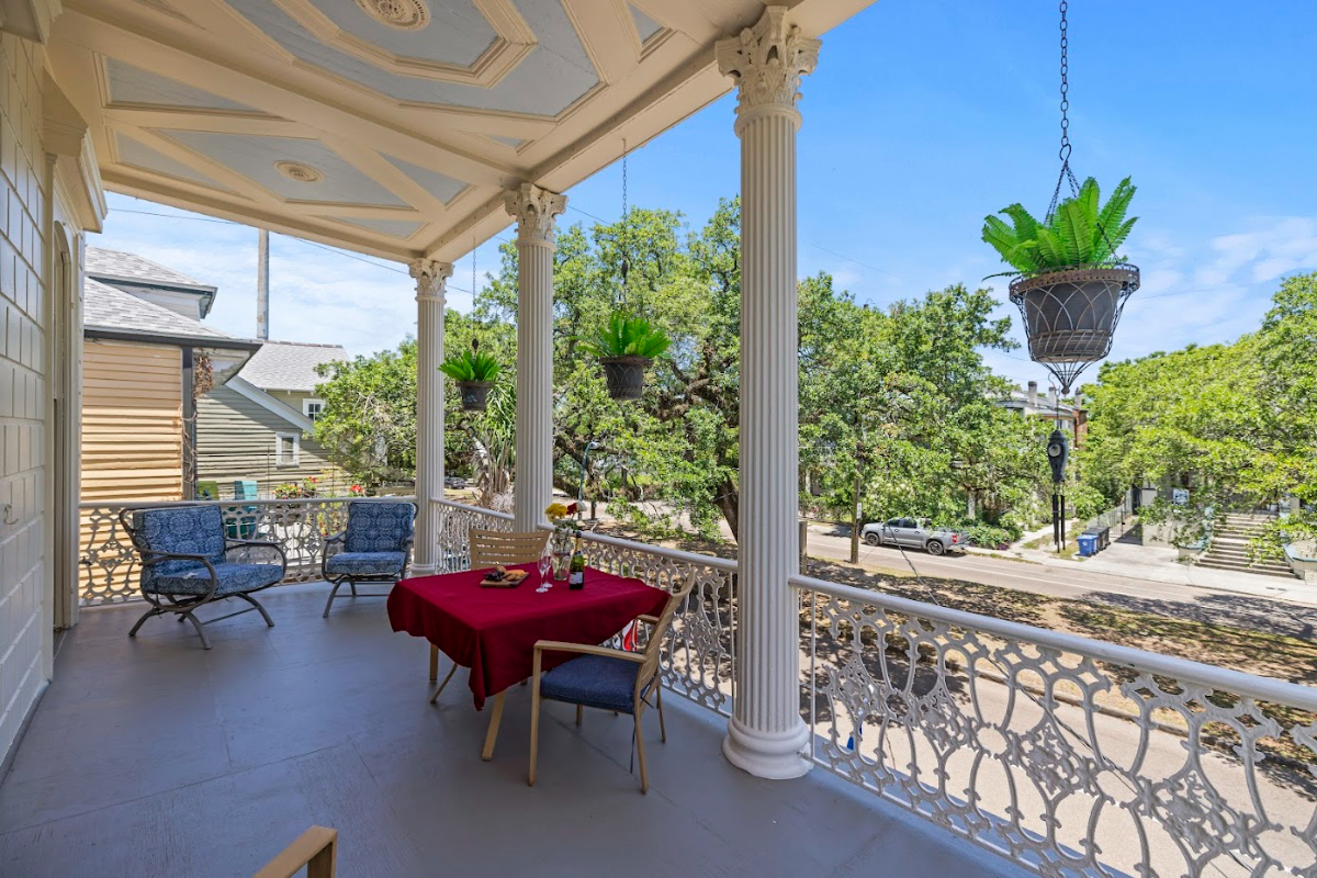 Juliet Suite - Quaint Balcony - Photo 10