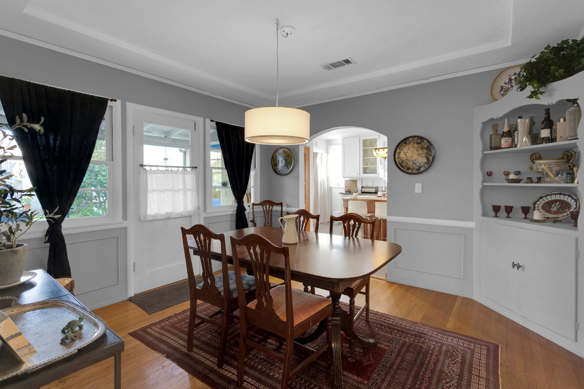 House near UCLA - Monthly rental for 2027 - Updated, Sunny 2-Bedroom plus Office with Grassy Yard - Photo 4