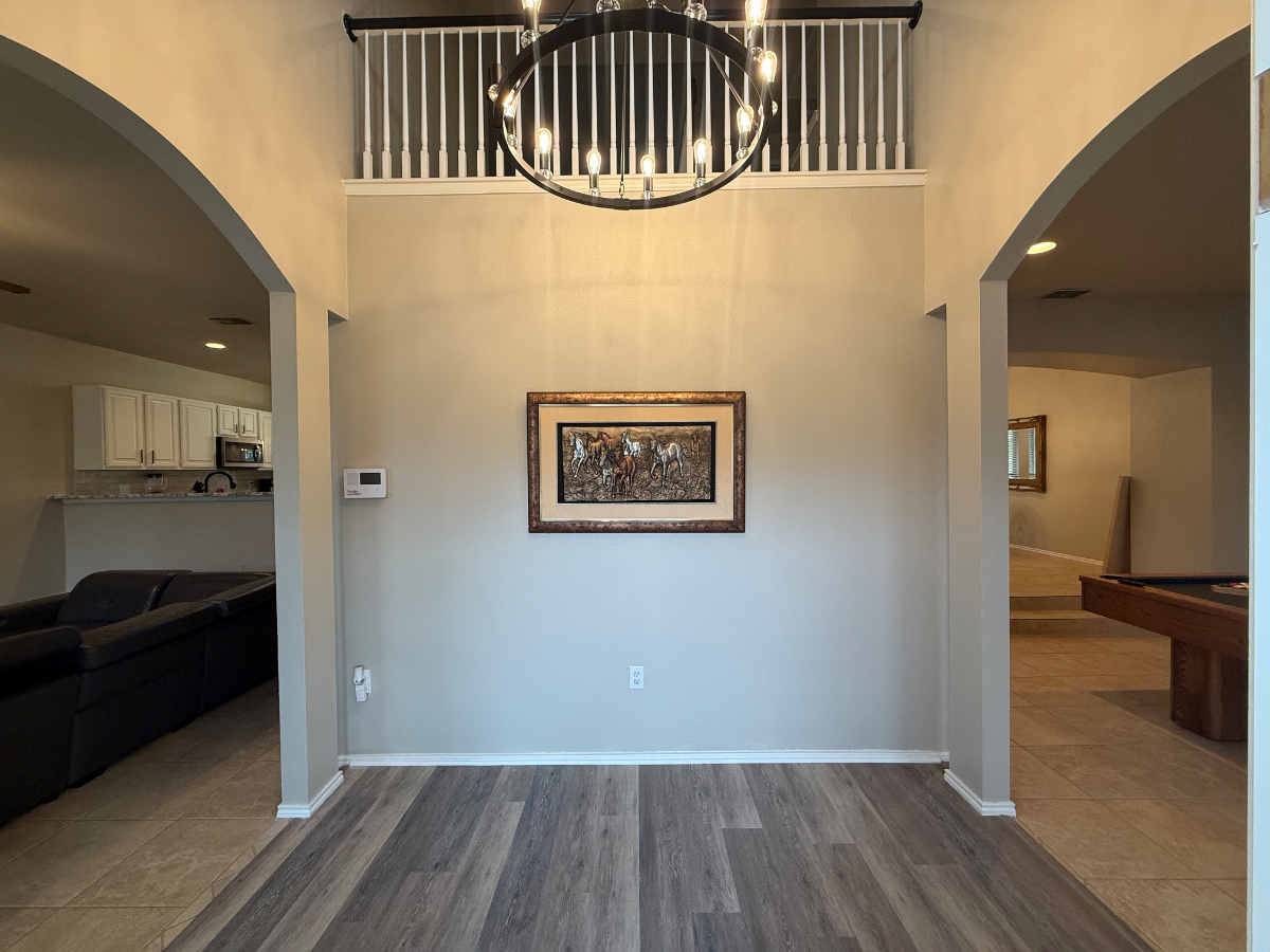 5 beds 3 bathroom Large patio pool table stone oak - Photo 1