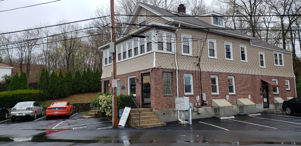 Beautiful Complex With 6 Rooms And Apartments Close To Hospitals Suite 1