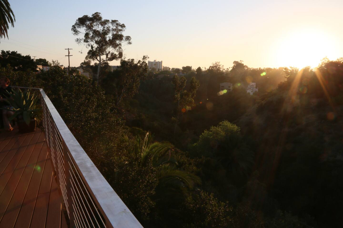 3 Bedroom Modern Home Spectacular Pool Deck & Canyon View walking distance from UCSD Hillcrest San Diego Medical Center AVRC - Photo 6