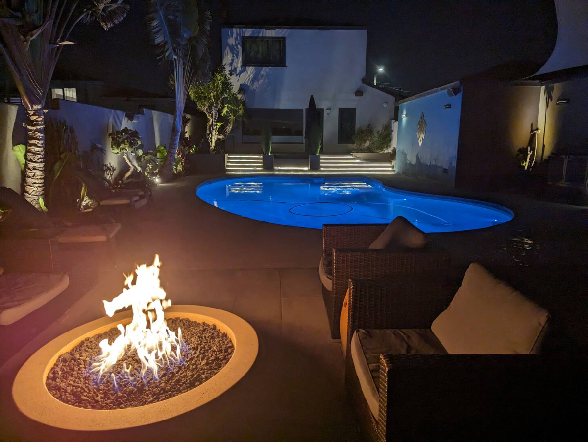 3 Bedroom Modern Home Spectacular Pool Deck & Canyon View walking distance from UCSD Hillcrest San Diego Medical Center AVRC - Photo 1