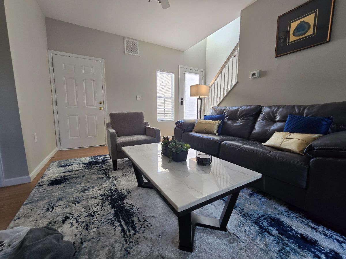2 Bedroom Home in Martinsburg - Photo 3