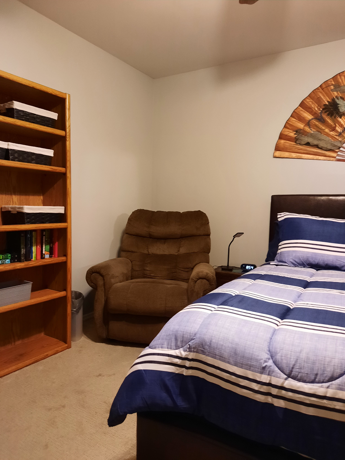 Modern Room with Smart TV & Walk in Closet. Shared Home Near SLU Hospital and Cardinal Glennon - Photo 2