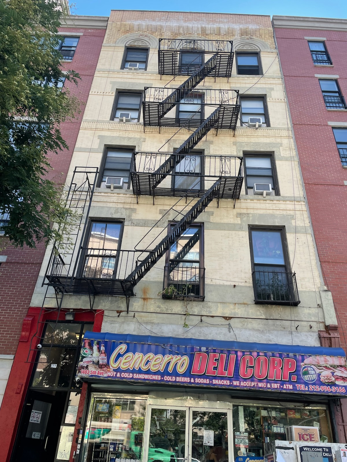 Move-in-Ready 3BR Apartment - Centrally Located - Photo 11