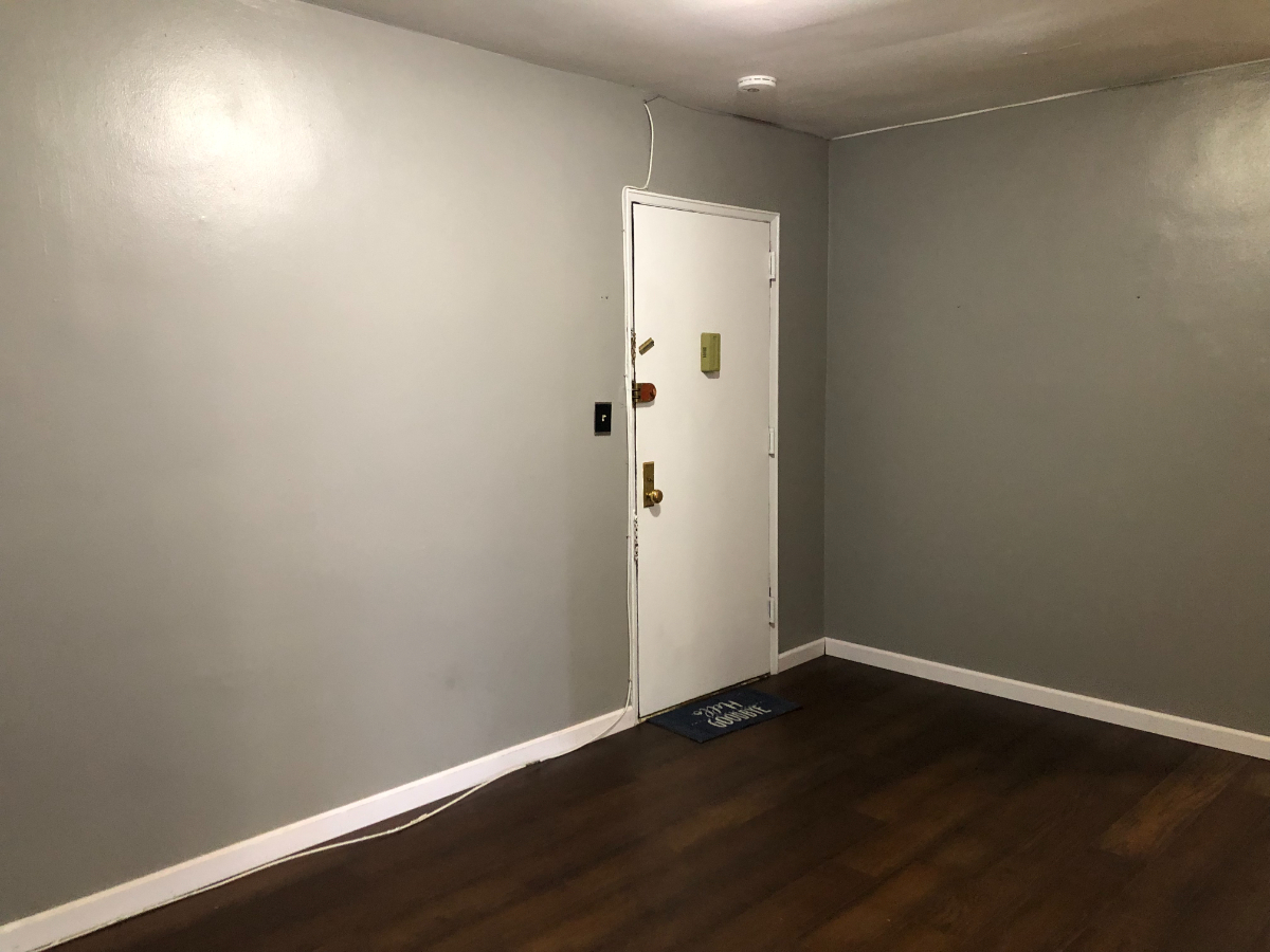 Comfortable and Quiet Yonkers property with convenient commute into Manhattan - Photo 3