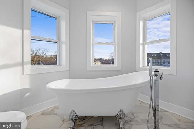 Stylish Furnished 3BR and 3.5BA Townhome in the Heart of Petworth - Photo 3