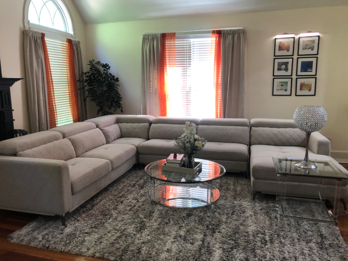 2 rooms in a fully furnished house