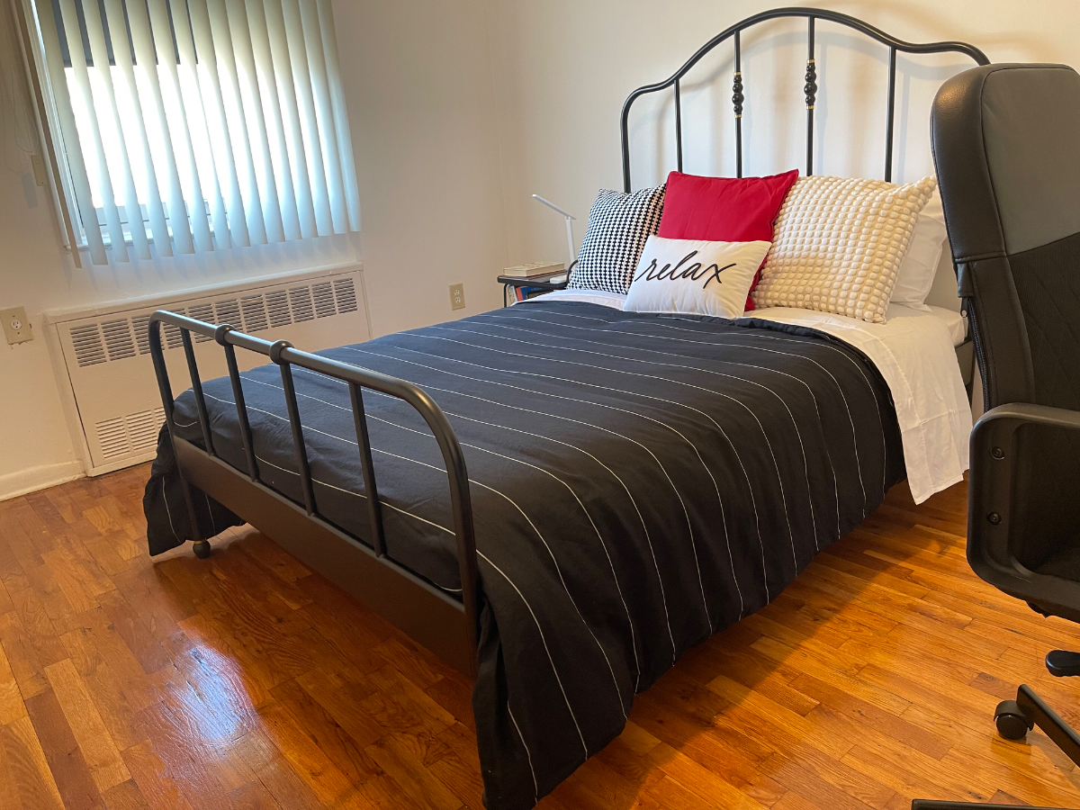 Rooms Near Brookdale Hospital - Photo 8