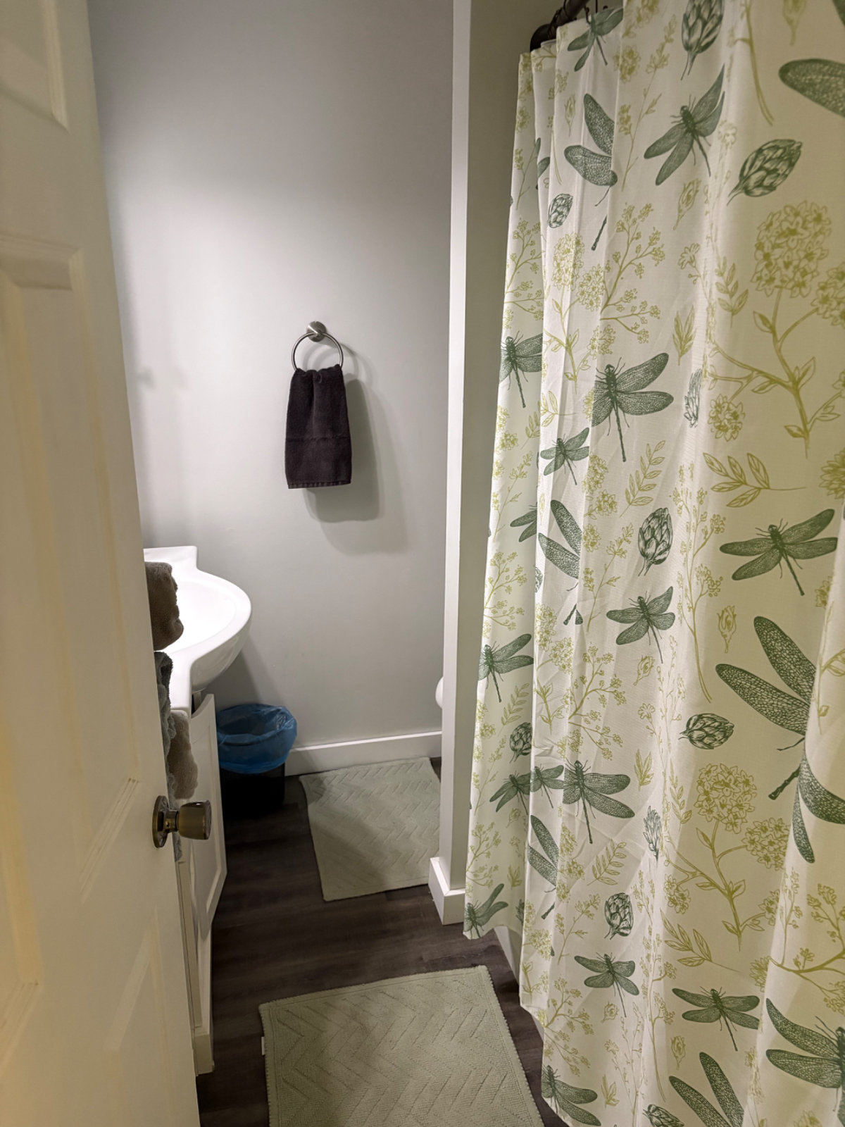 Updated 2 bedroom home - Photo 5