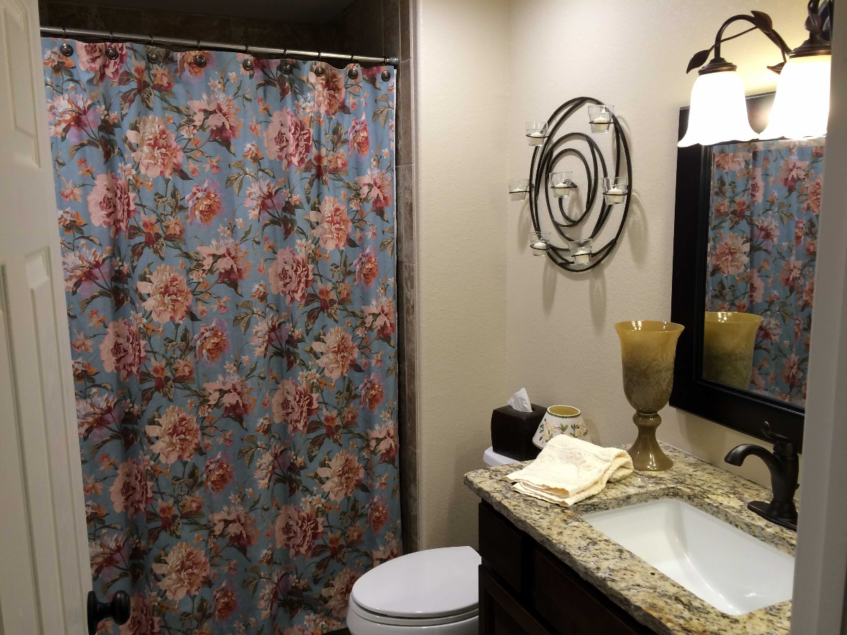 In-law Suite with Private Bath in Lone Tree - Photo 7