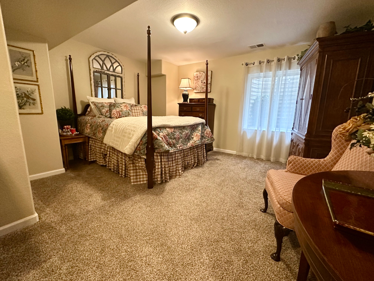 In-law Suite with Private Bath in Lone Tree - Photo 5