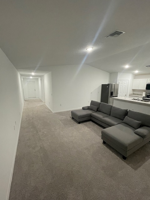 Brand new and spacious home in sunny Florida - Photo 5