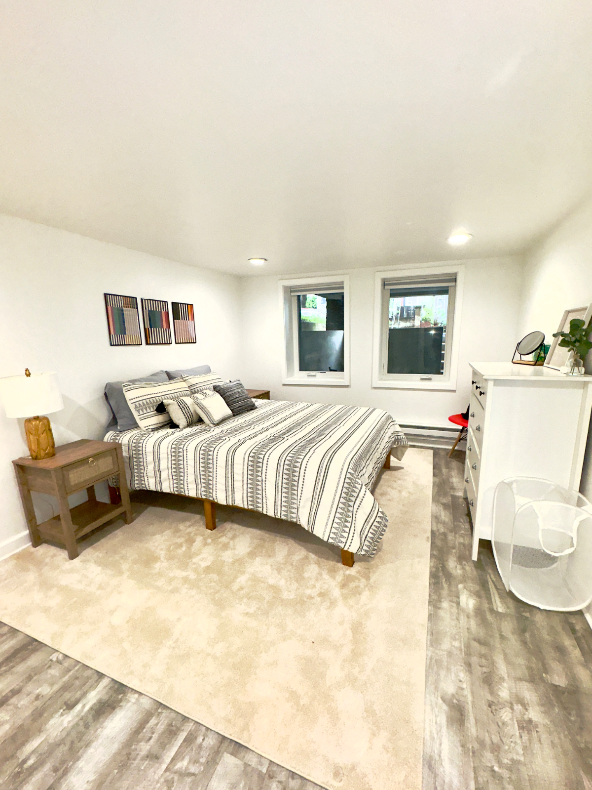 Spacious 1BR/1BA English Basement Near Shops & Restaurants - Photo 6