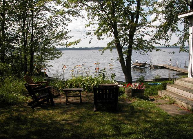 Lake Champlain Waterfront - Photo 2