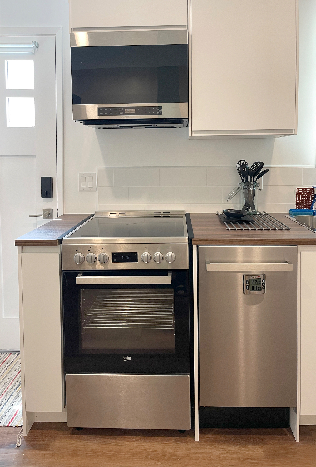 All New Modern studio in Silver Lake - Photo 1