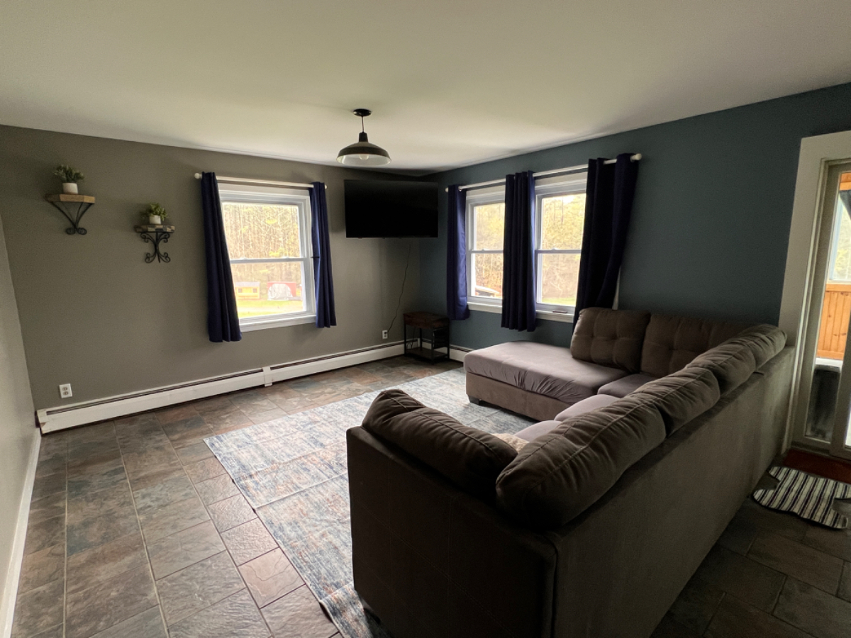 Two Bedroom Apartment on 10 acre farm - Photo 8