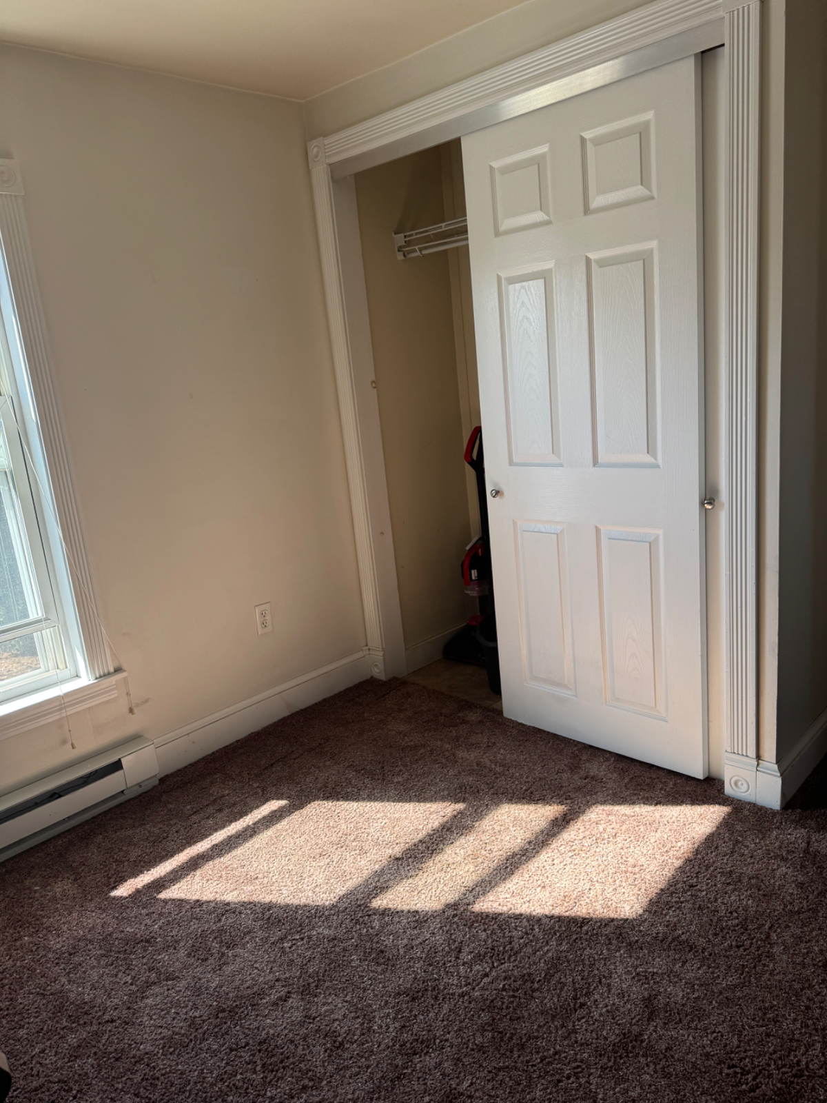48 1/2 Lorraine St - Photo 12