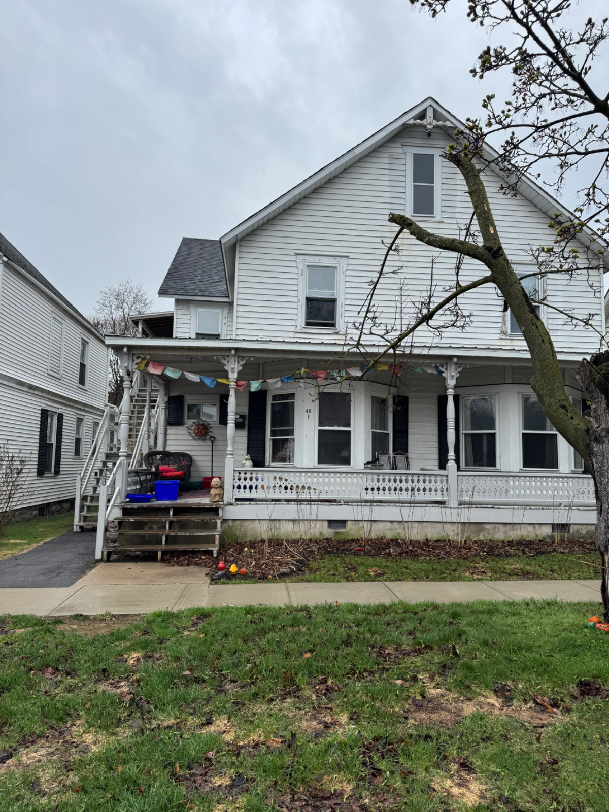 48 1/2 Lorraine St - Photo 1