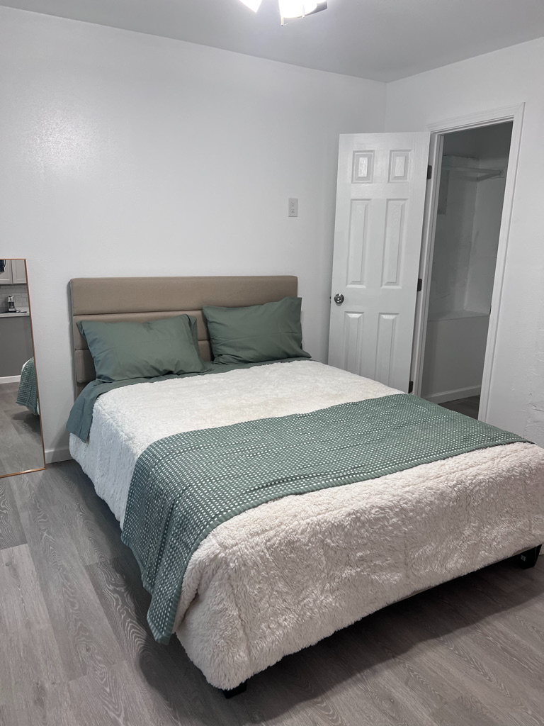 Charming Private Studio in SF Fully Furnished & Quiet Retreat Near SF General - Photo 3