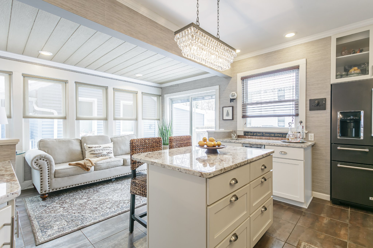 PineappleROC South Wedge Chic - Photo 9