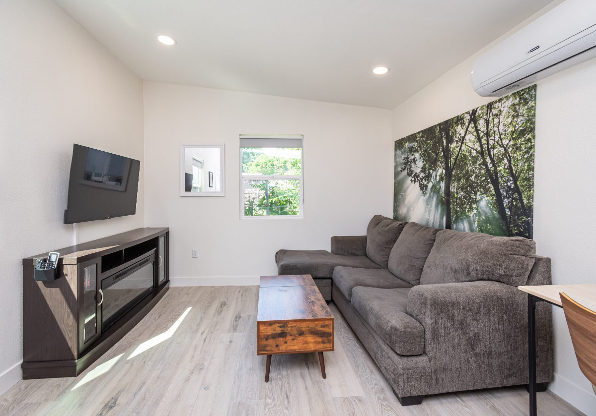 Private ADU/Guest House - Newly remodeled, Fully Furnished in heart of Sacramento - Photo 6
