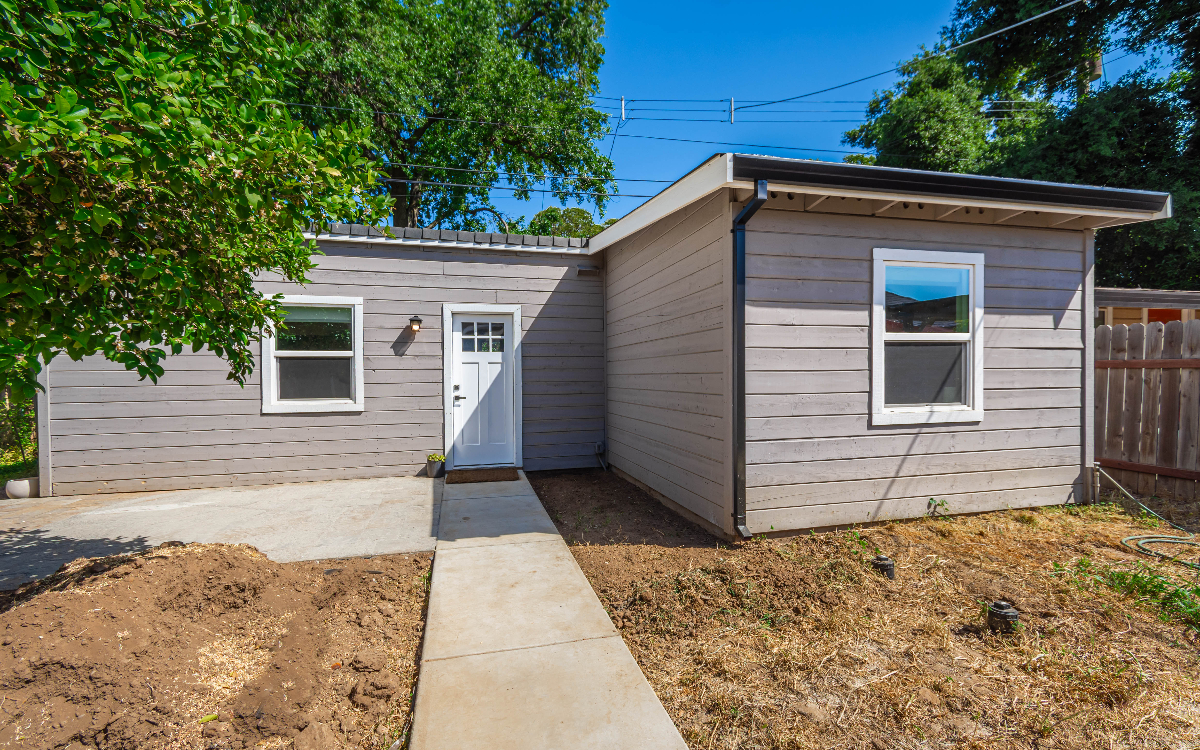 Private ADU/Guest House - Newly remodeled, Fully Furnished in heart of Sacramento - Photo 2
