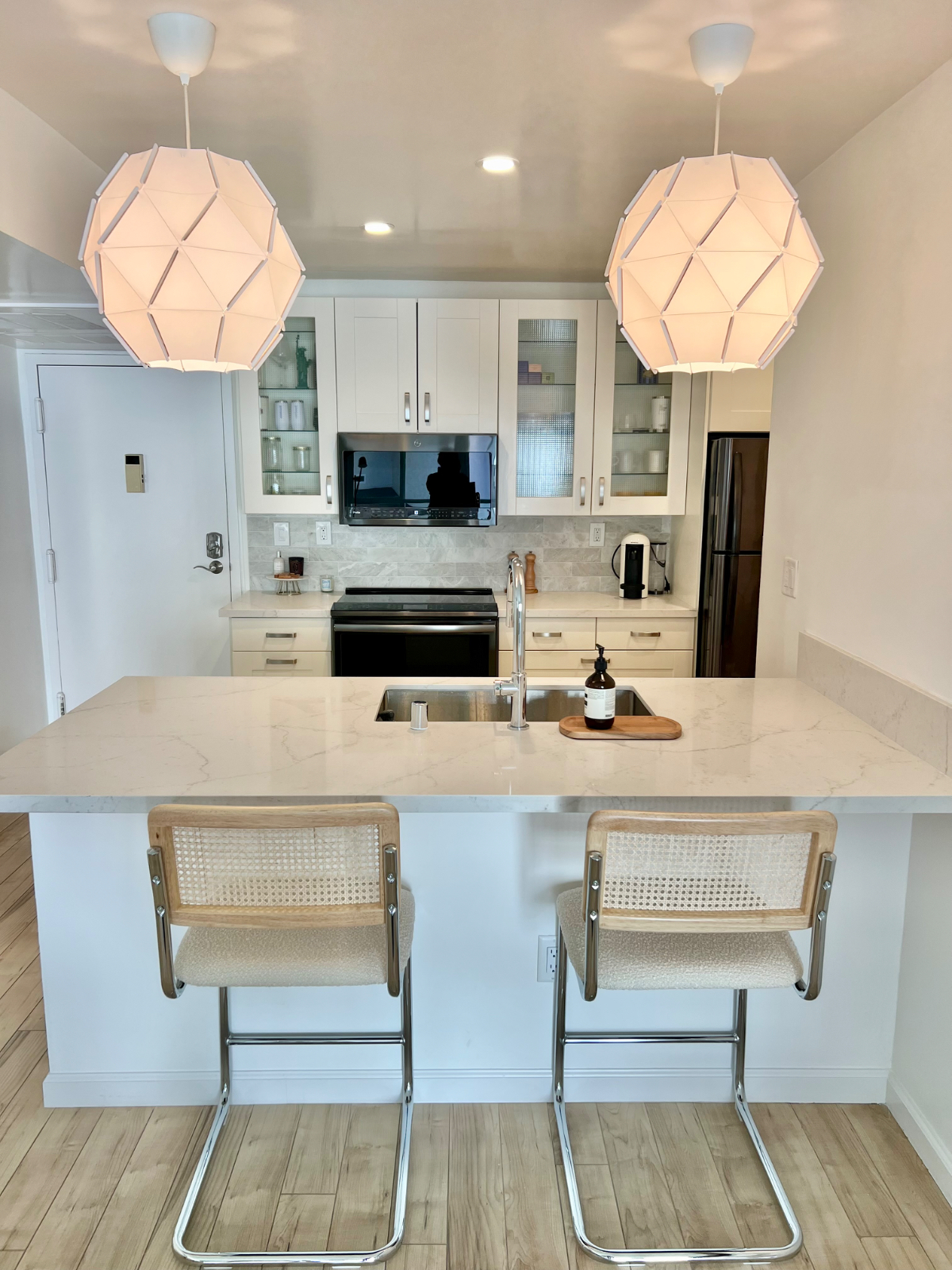 Bright & Spacious Mission Valley Townhome 2 bed/2 bath - Photo 5