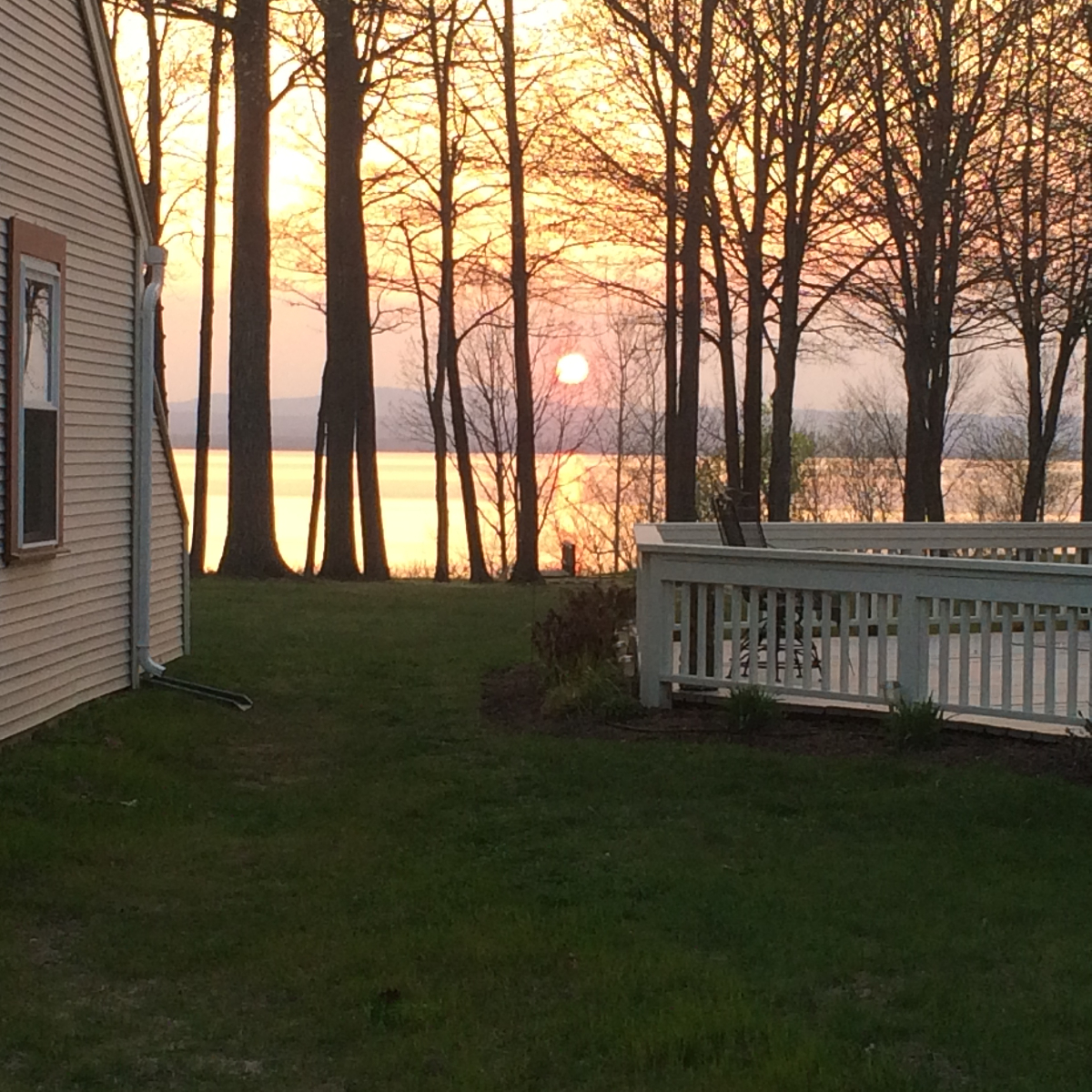 Luxury Lakefront Living in Remodeled Prestigious North End Condo - Photo 2