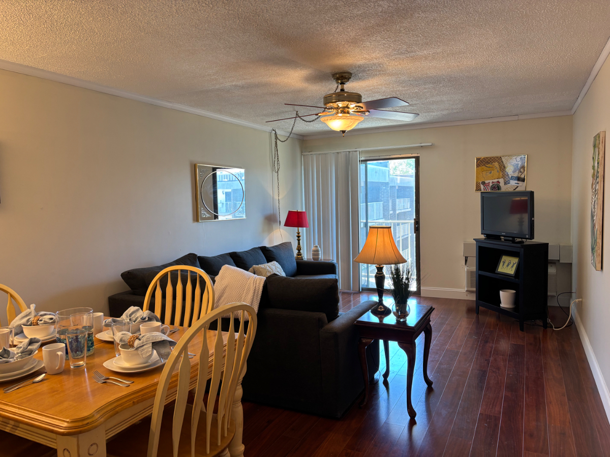 Top-floor, Pool-view, Extended Unit (HOA included) - Photo 8