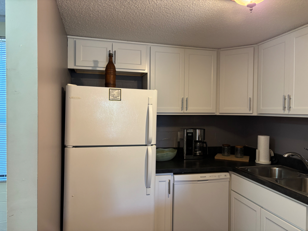 Top-floor, Pool-view, Extended Unit (HOA included) - Photo 4