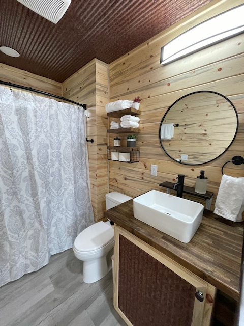 Cabin with Beautiful Mountain views - Photo 7