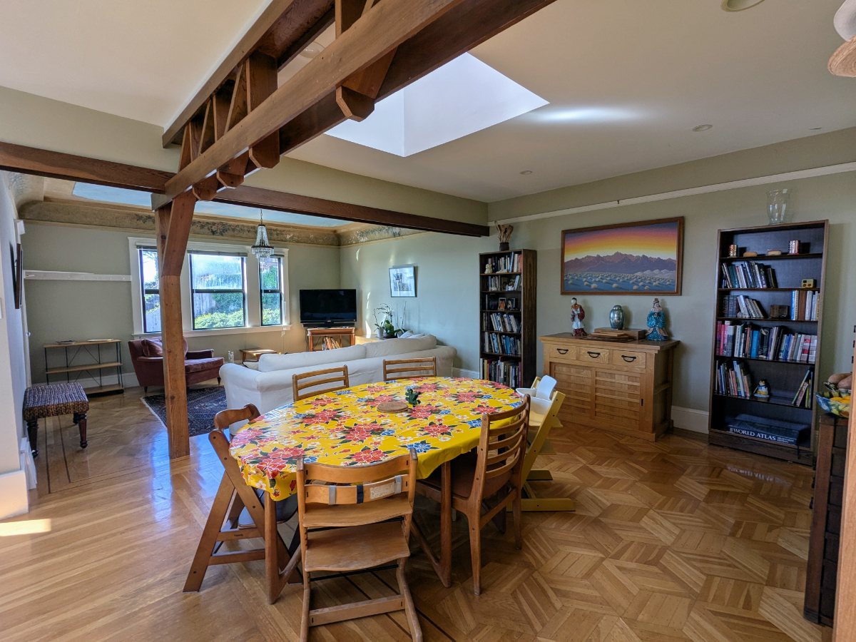 Relax with the whole family at this peaceful and unique oasis nestled at the top of Bernal Heights. - Photo 3